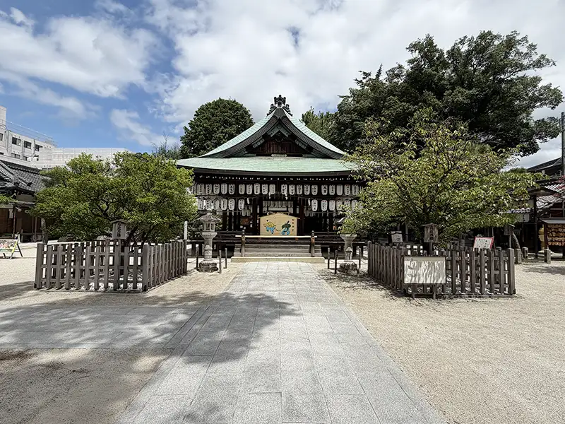 白峯神宮